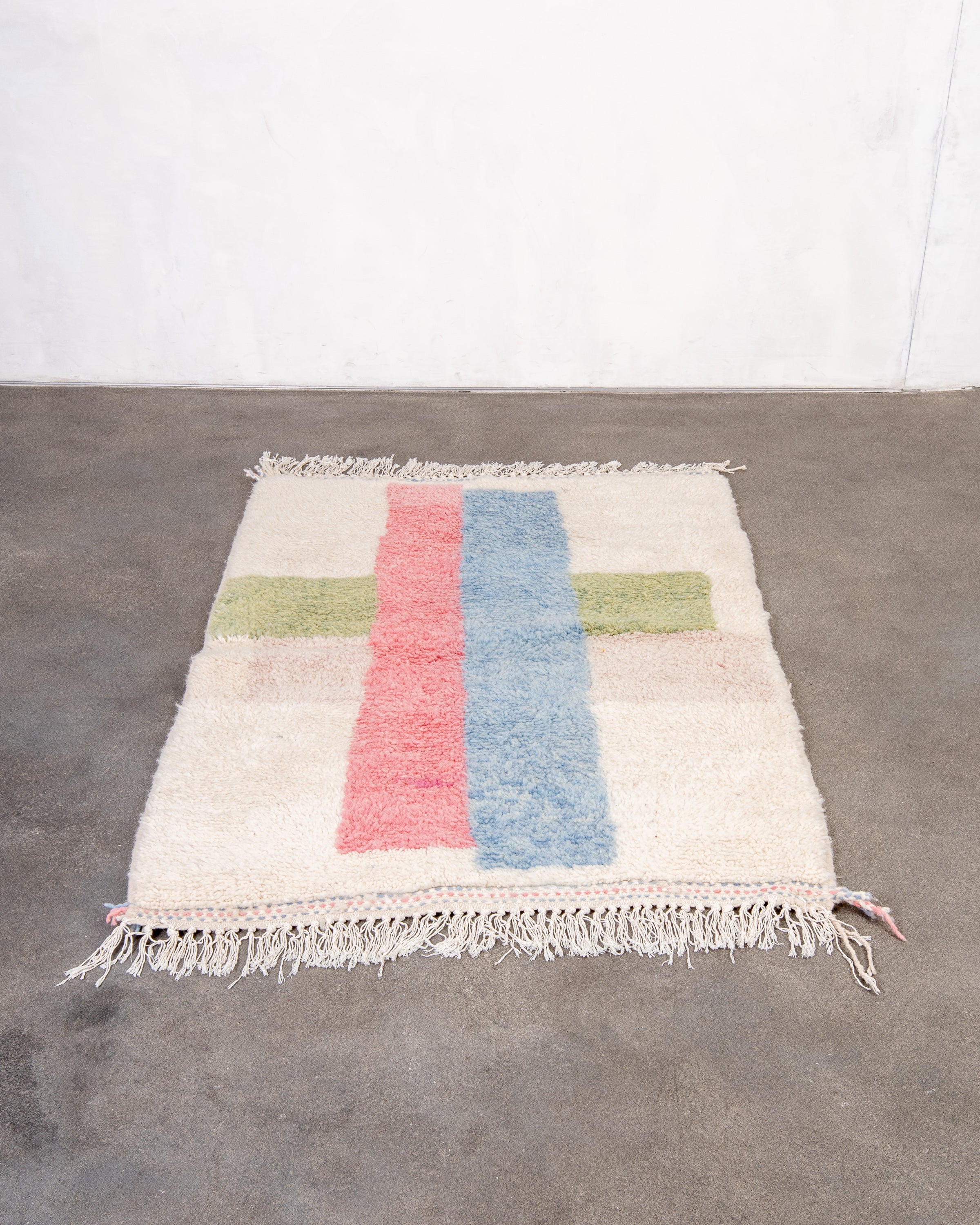 Modern designer handcrafted Berber rug from morocco Beniourain with beautiful colors and patterns